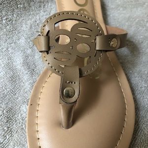 Bebe Girls Size 1 Sandals
